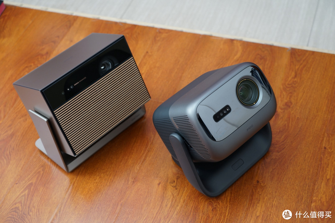 万元4K激光投影仪怎么选？坚果N3 Ultra Max与极米RS 10 Ultra 典藏版对比体验